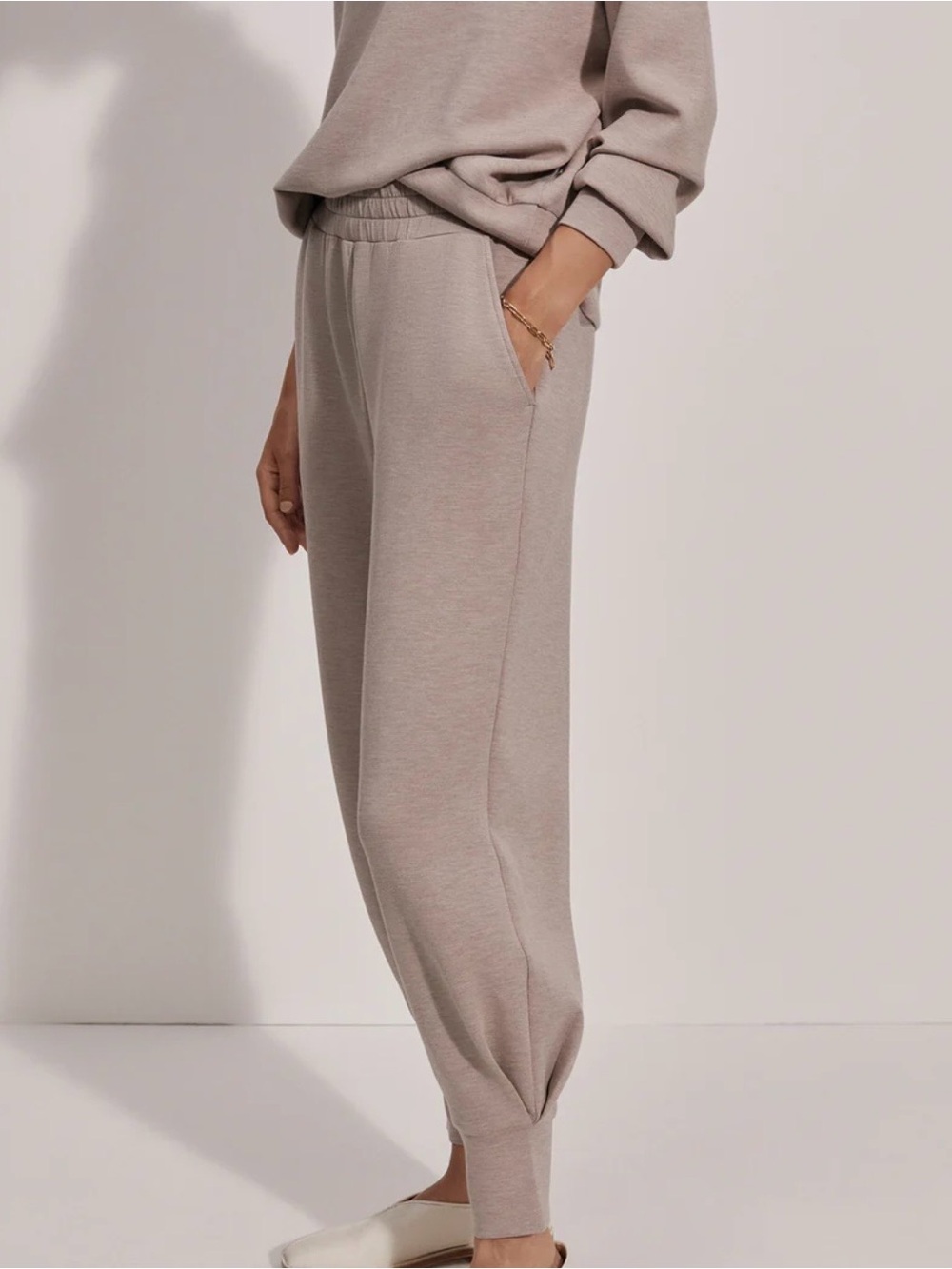 Varley - The Relaxed Pant 27.5” in Brown Taupe - SIZE M